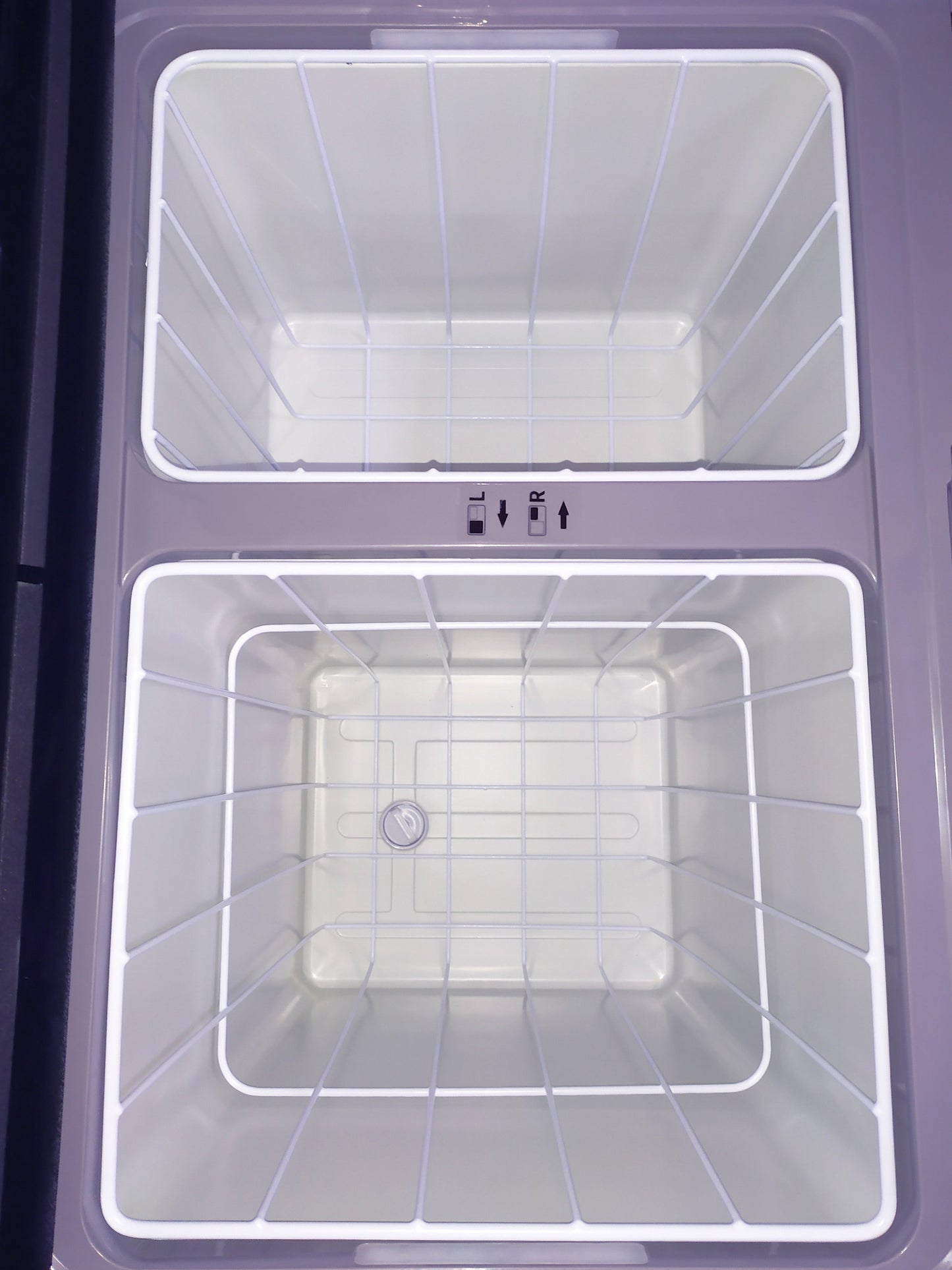 Chilly Moose Wheeled 45L Portable Fridge-Freezer - Battery Included - LG Compressor